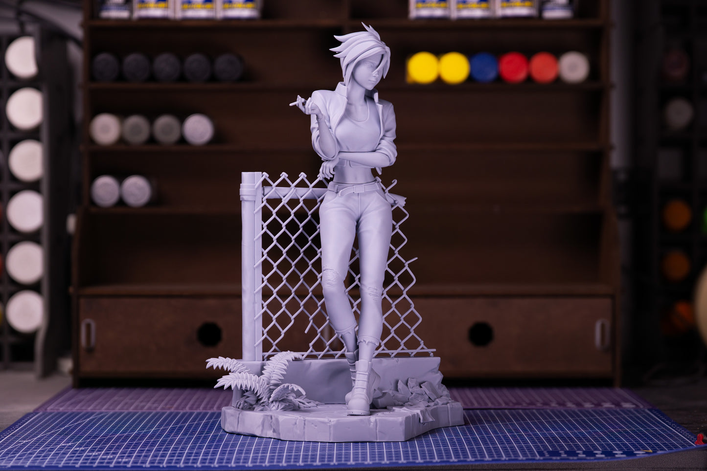 Neko Figurines Invisigal - Dispatch