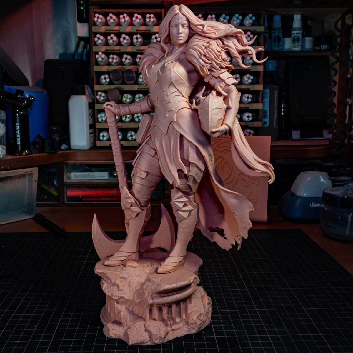 Bulkamancer Sculps Absolute Wonder Woman