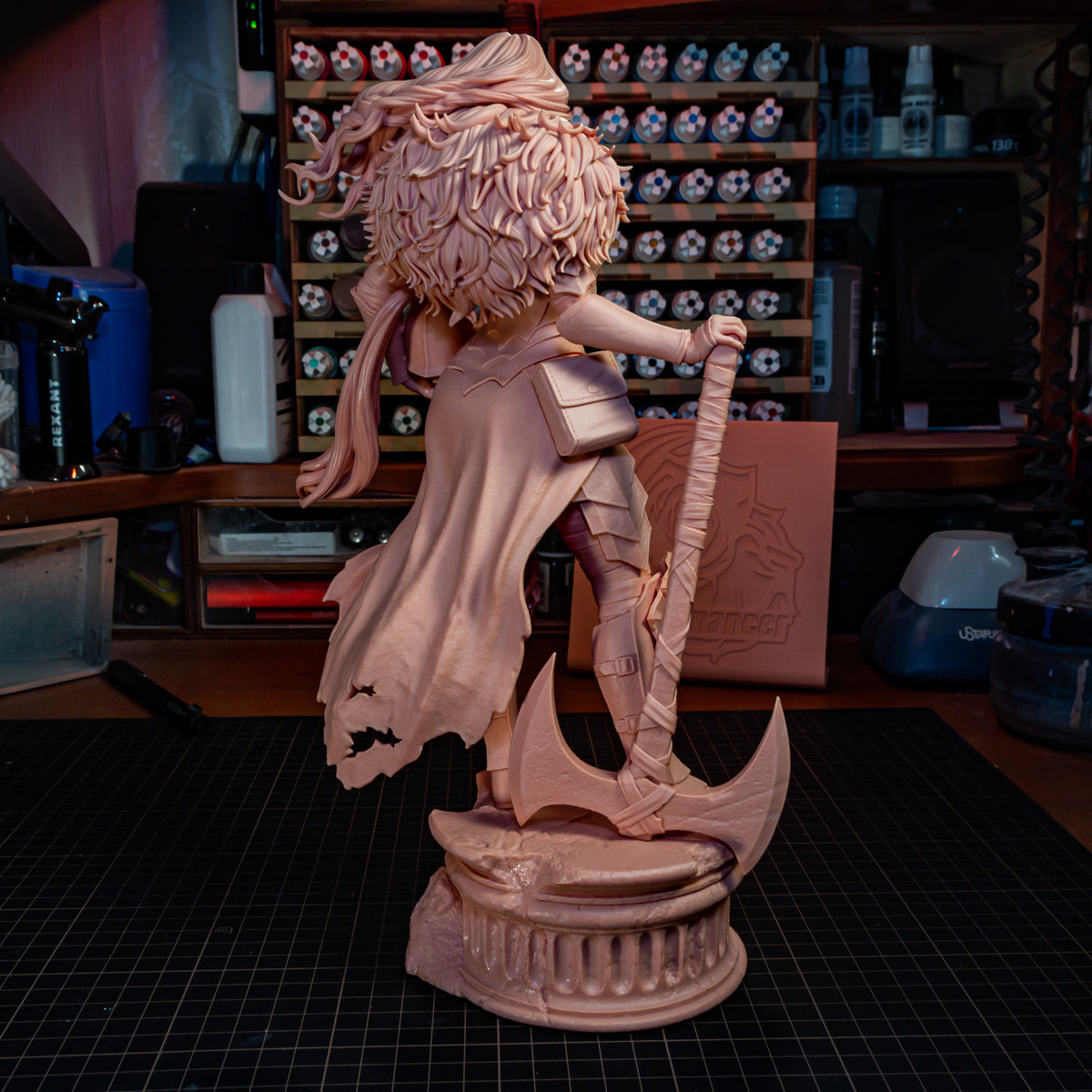 Bulkamancer Sculps Absolute Wonder Woman