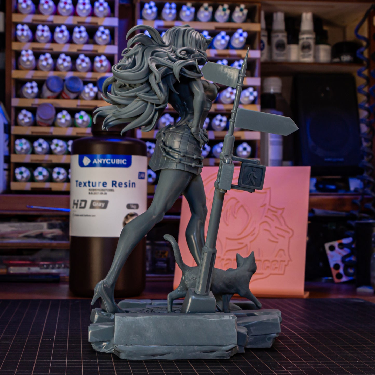 Bulkamancer Sculps Black Cat
